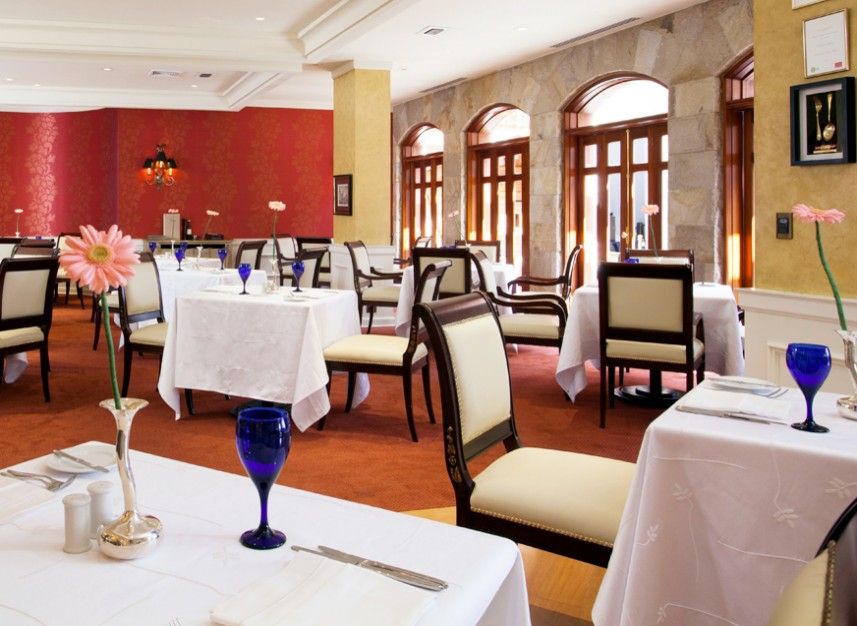 LA LOCANDA Av. Santo Toribio 173 San Isidro LA LOCANDA Av. Santo Toribio 173 San Isidro